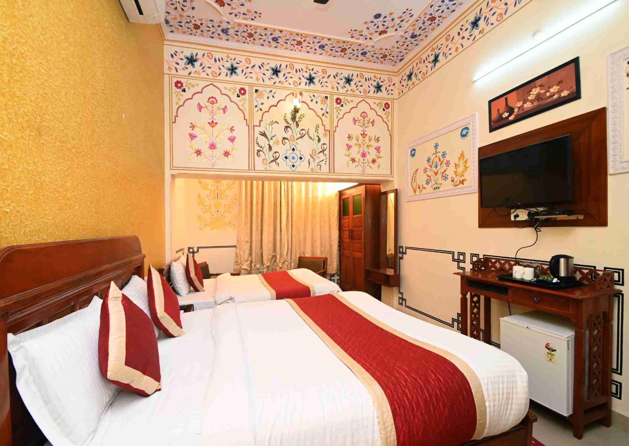 Virasat Mahal Heritage Hotel Джайпур Екстериор снимка